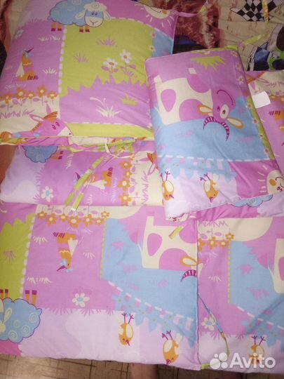 Бортики в кроватку