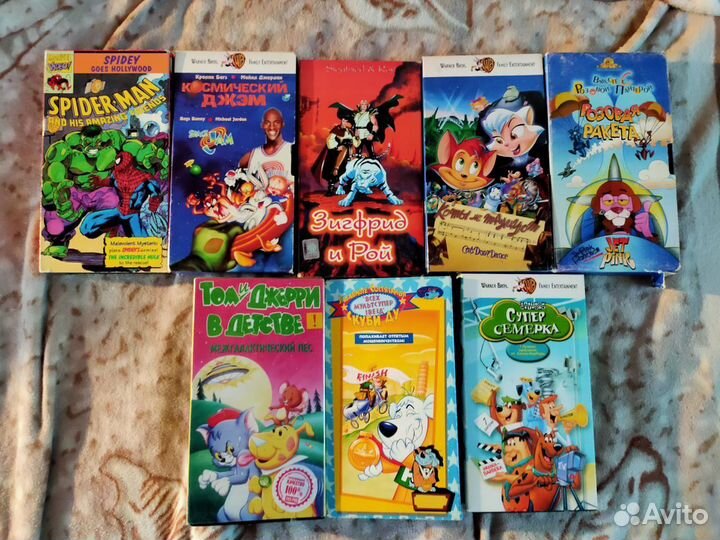 Видео кассеты с мультфильмами