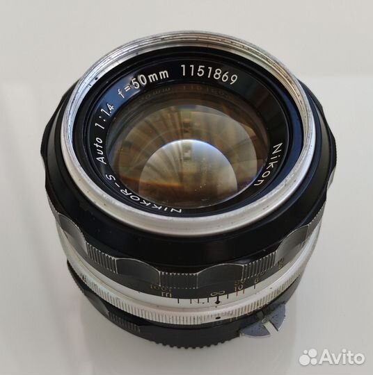 Объектив Nikon 50mm F1.4 с ручной фокусировкой