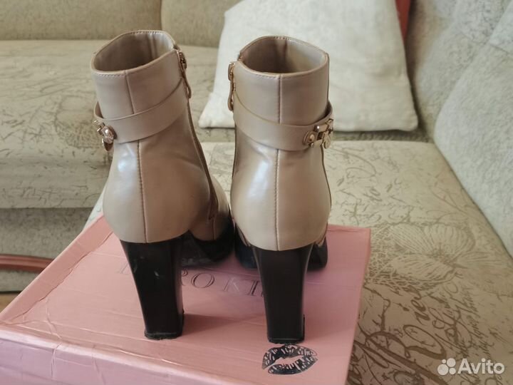Ботинки женские