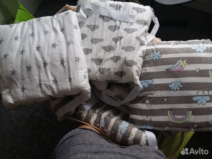 Бортики/подушки в кроватку(12 штук)