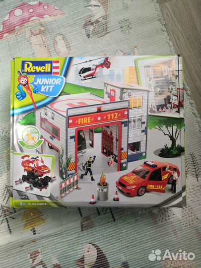 Игрушка пожарная часть