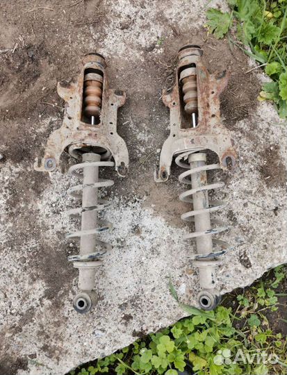 Стойки задние опель вектра б