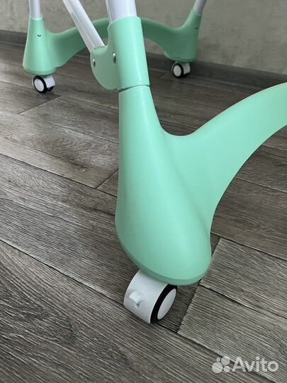 Стульчик для кормления / детский стульчик