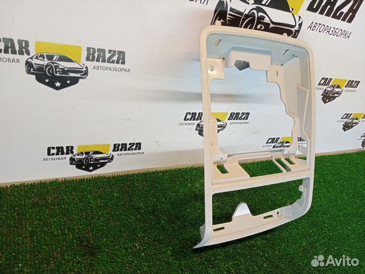 Накладка плафона внутреннего освещения