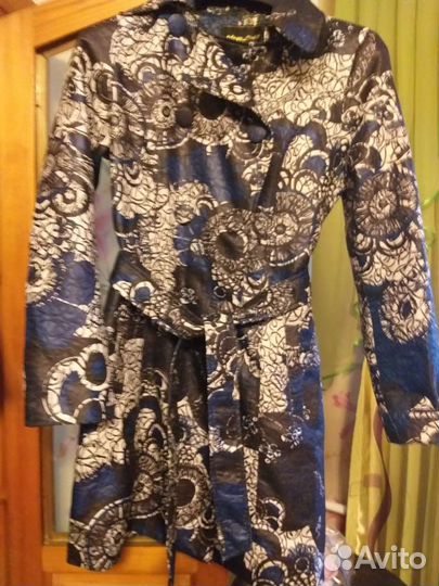 Плащ женский