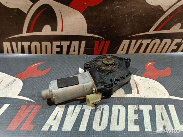 Моторчик стеклоподъемника задний Hyundai Elantra