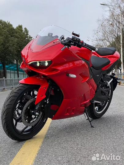 Электрический мотоцикл Ducati Panigale