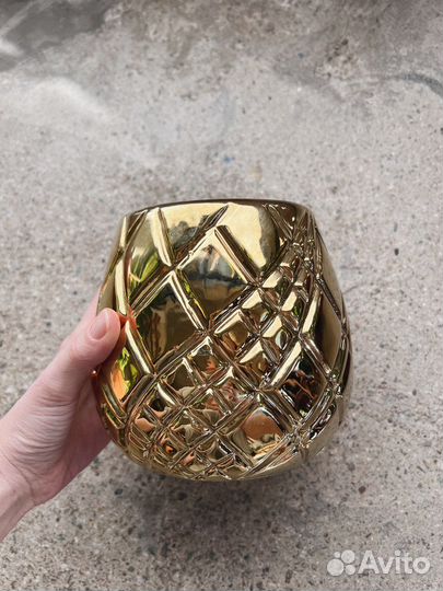Кашпо золото