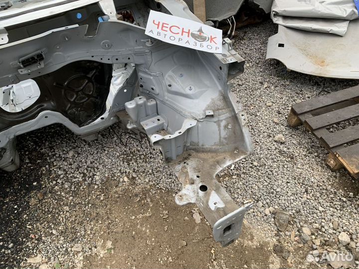 Лонжерон передний левый стакан Tiguan 2007-2016