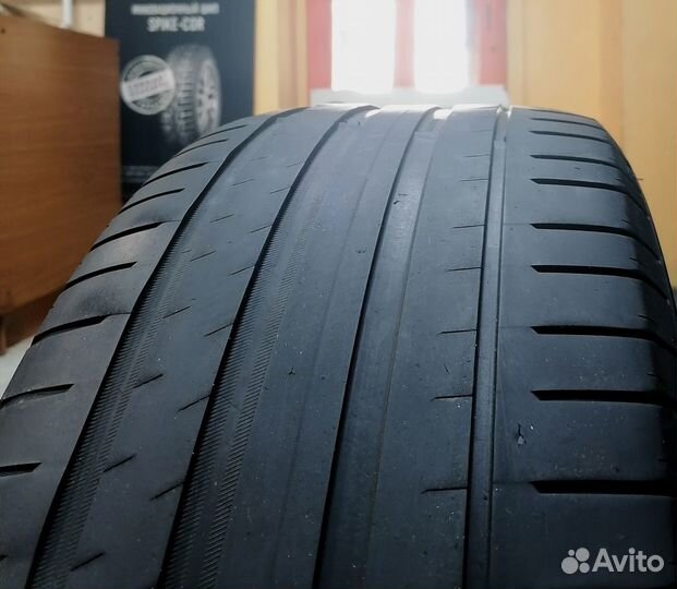 Michelin Pilot Sport 4 SUV 255/45 R19 100V