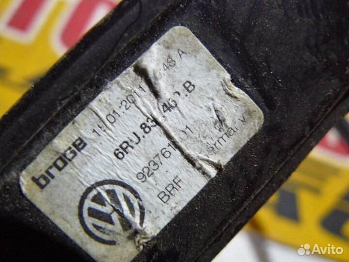 Стеклоподъемник передний правый для VW Polo SED