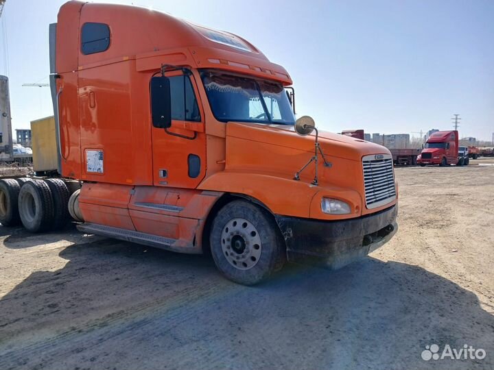 Freightliner Century, 2002