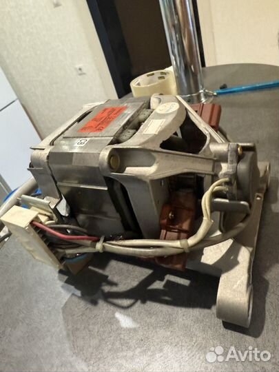Двигатель от стиральной машины (hxgm21.03)