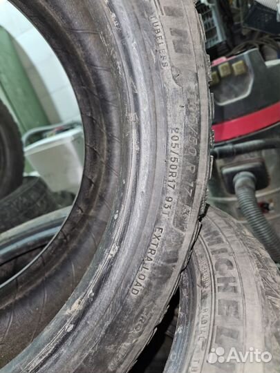 Michelin X-Ice North 4 205/50 R17 93T
