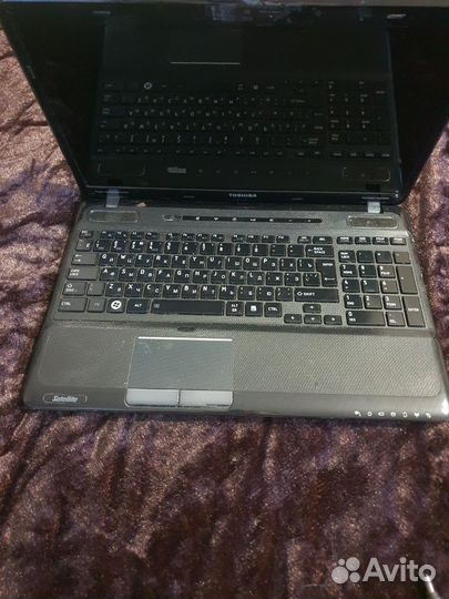 Ноутбук toshiba i3