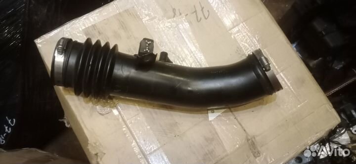 Впускной патрубок воздушного фильтра 350Z,Z33