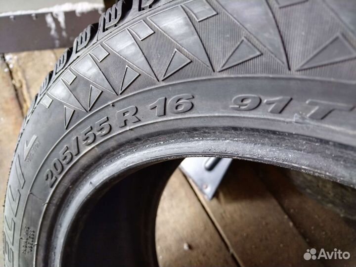 Pirelli Winter Carving 205/55 R16 94T