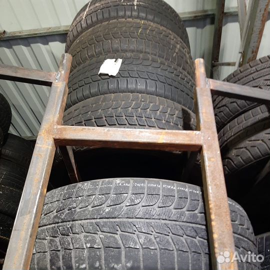 Bridgestone Blizzak Revo GZ 225/50 R17