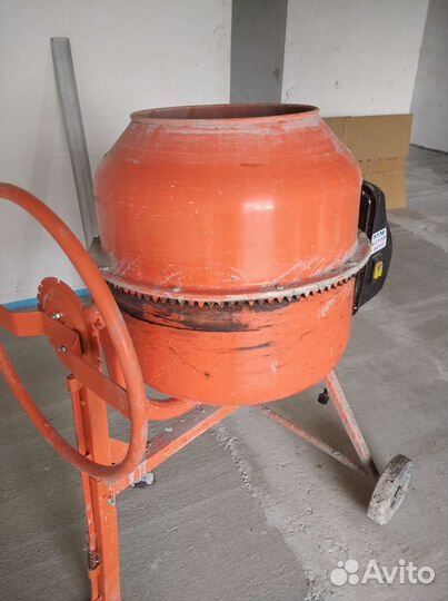 Бетономешалка, бетоносмеситель в аренду