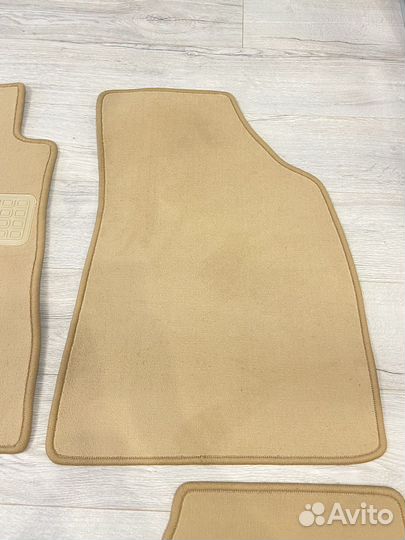 Оригинальные текстильные ковры Toyota Highlander 2