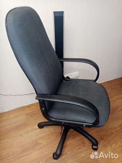 Компьютерное кресло