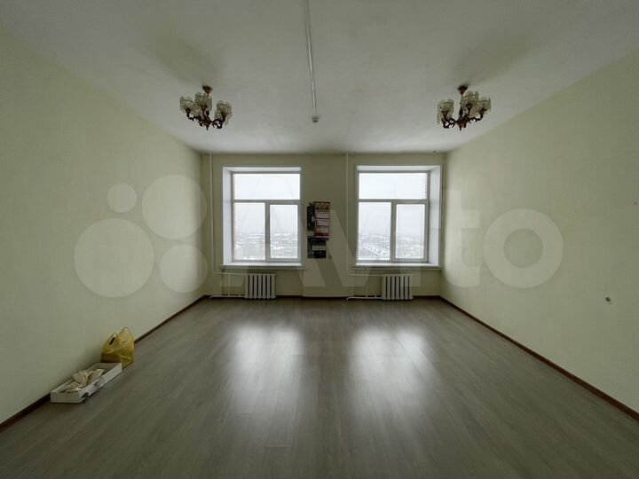 Офисы: 10м²; 15м²; 29м²; 111м²; 300м²