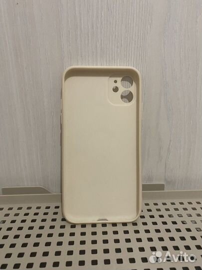 Чехол на iPhone 11