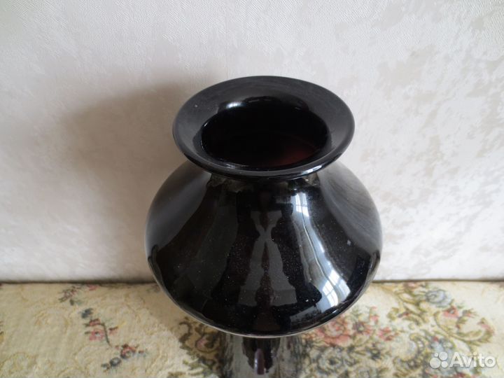 Стеклянные вазы