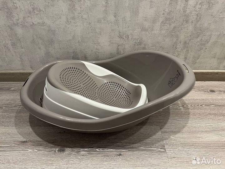 Детская ванночка для купания с горкой