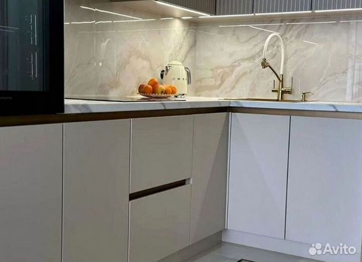 Кухни на заказ встроенные