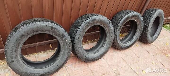 Pirelli Formula Ice 215/65 R16