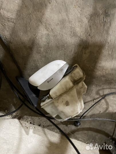 Зеркало правое карина