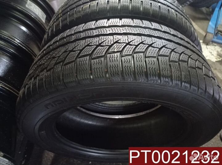 Nokian Tyres WR A4 225/55 R17 98H