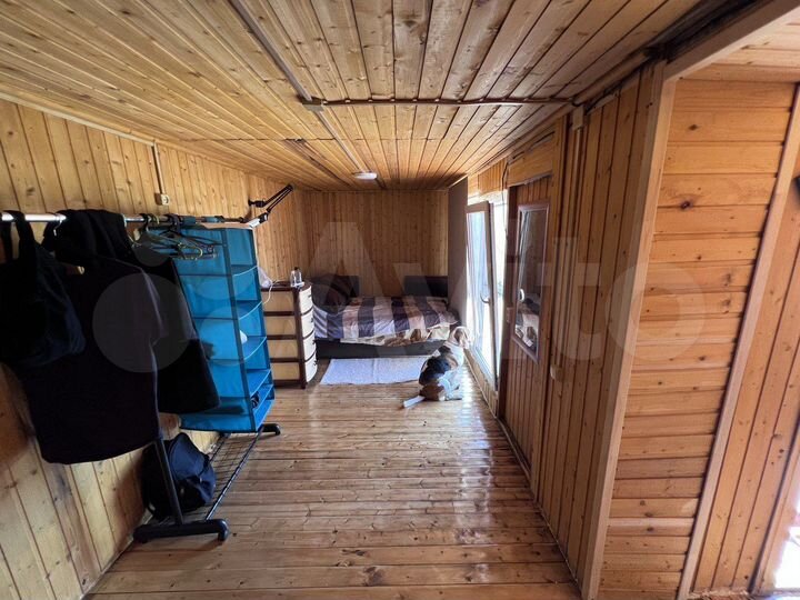 Дом 25 м² на участке 5 сот.