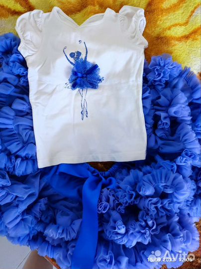 Костюм праздничный на 2 года. +