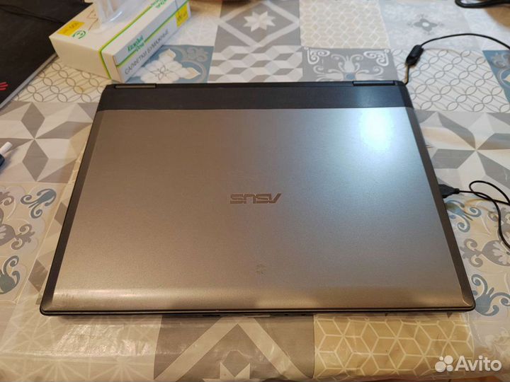 Ноутбук asus F7se