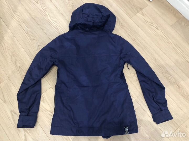 Сноубордическая женская куртка Burton