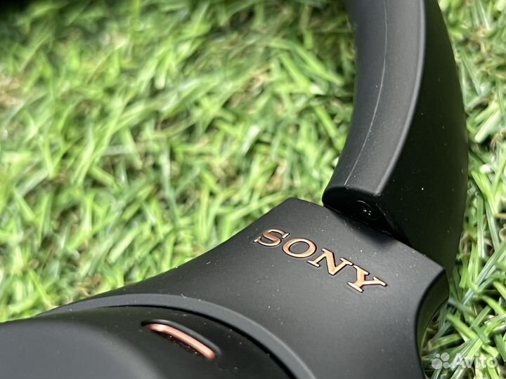 Наушники Sony WH-1000XM4 Black