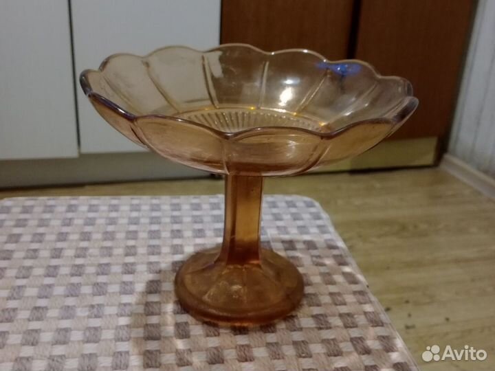 Ваза на ножке цветное стекло СССР