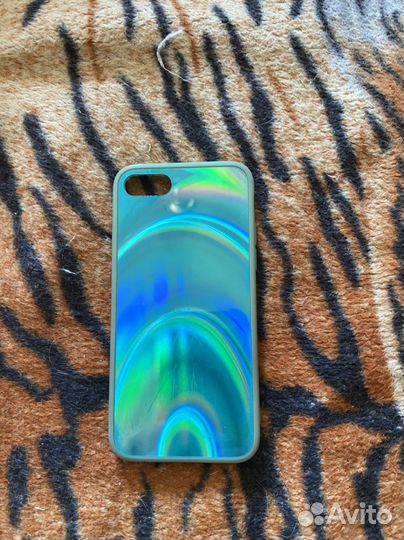 Продам чехлы на iPhone 7