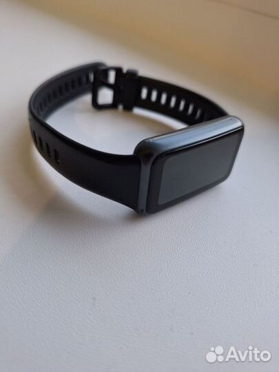 Умный браслет Huawei Band 7