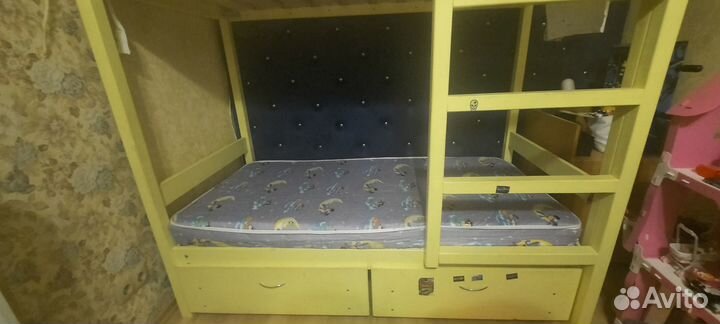 Кроватка двуярусная деревянная с матрасом 160*80