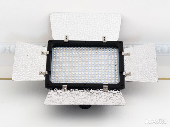 LED лампа видеосвет W300 5600К 300 диодов
