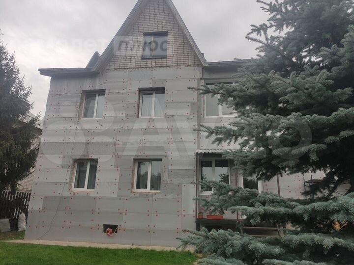 Дом 250 м² на участке 6 сот.