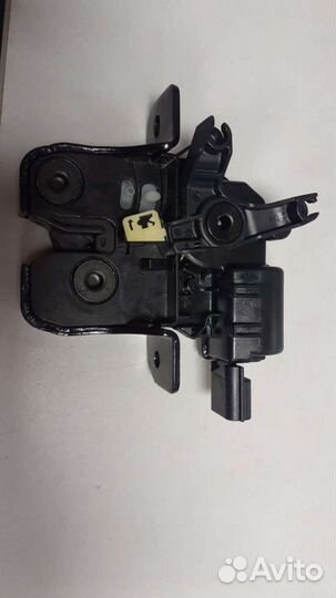 Замок крыши багажника Datsun