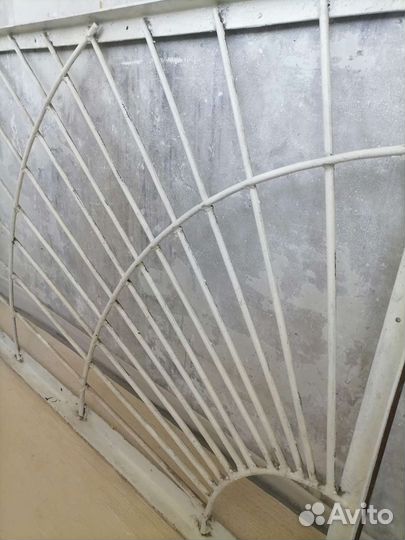Решетка металлическая