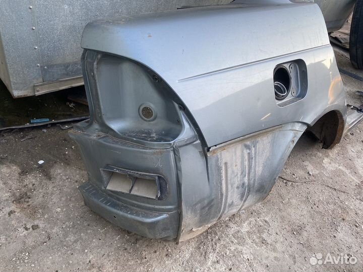 Заднее крыло Лада Приора