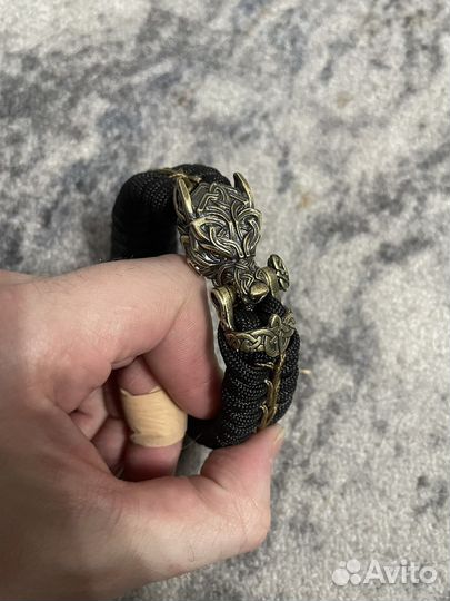 Браслеты из паракорда, темляки, брелоки