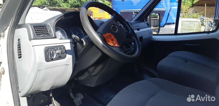 ГАЗ ГАЗель 3302 изотермический, 2011